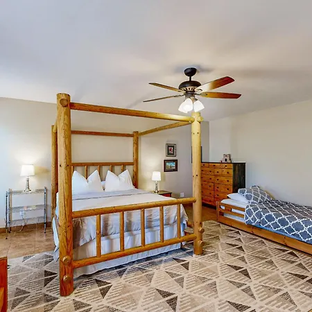Old Manor - Unit A * Santa Fe