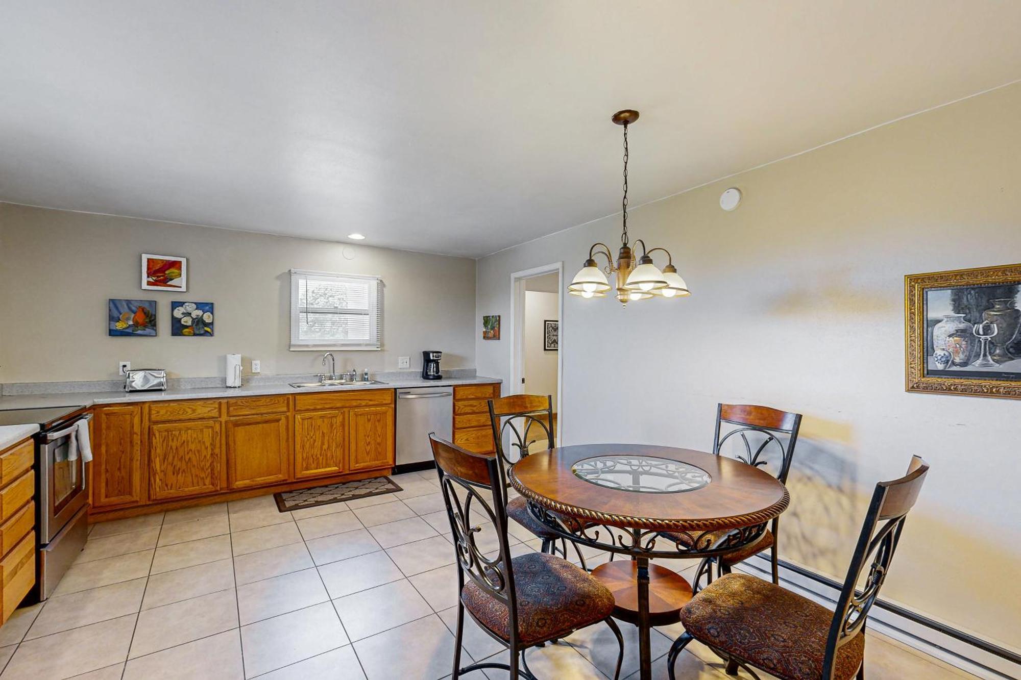 Old Manor - Unit A Сasa de vacaciones *