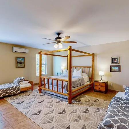 Old Manor - Unit A
